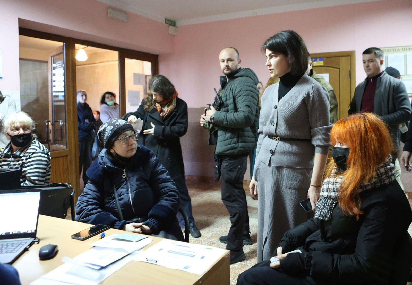 ​Ірина Венедіктова: Переселенці і біженці можуть отримати статус свідків і потерпілих від воєнних злочинів РФ