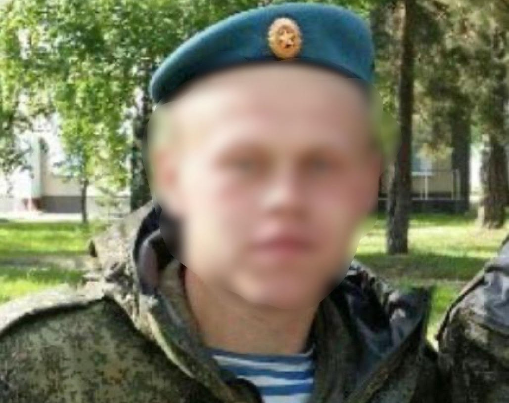 Змушував цивільних пройти по замінованому лісу та розстріляв мирного мешканця – підозрюють військовослужбовця РФ