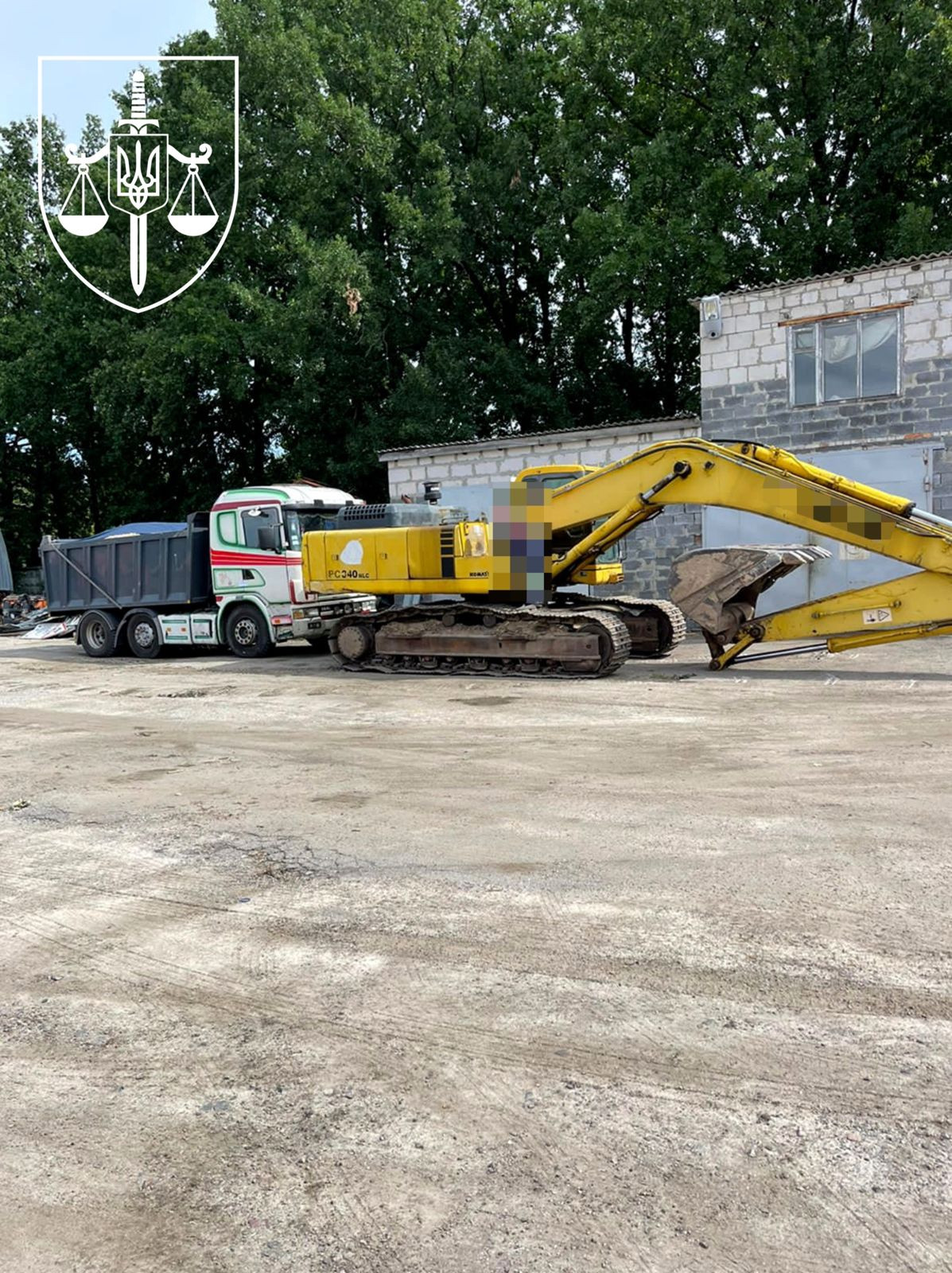 Suspicion was reported to three persons who illegally mined thousands of cubic meters of sand in the Kyiv region and caused damages worth millions