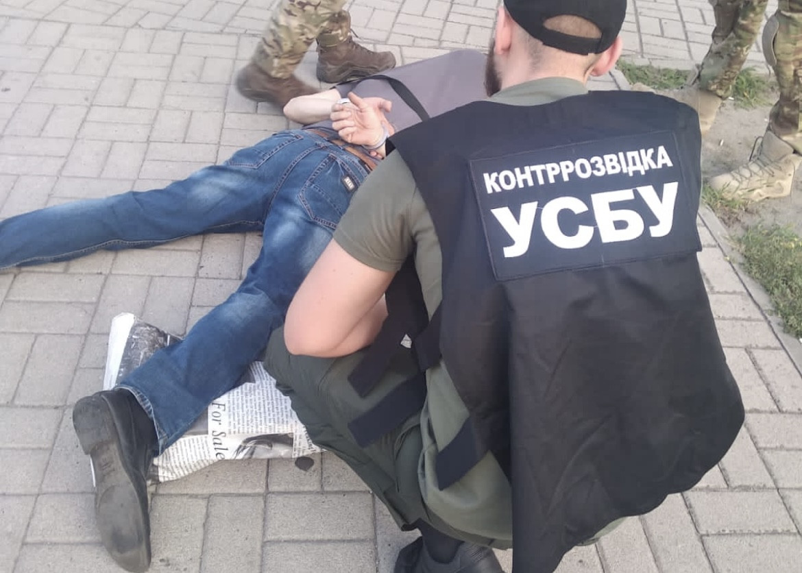 Здавав спецслужбам РФ дані про військових в обмін на псевдопасаду - викрито жителя Запоріжжя