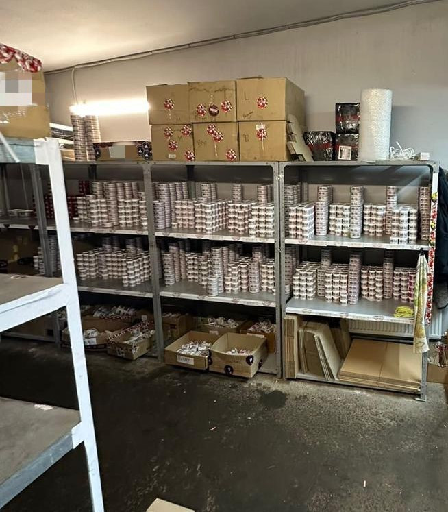 Викрито підпільний цех з виробництва сумішей для кальяну – вилучено продукцію та обладнання на 17,4 млн грн