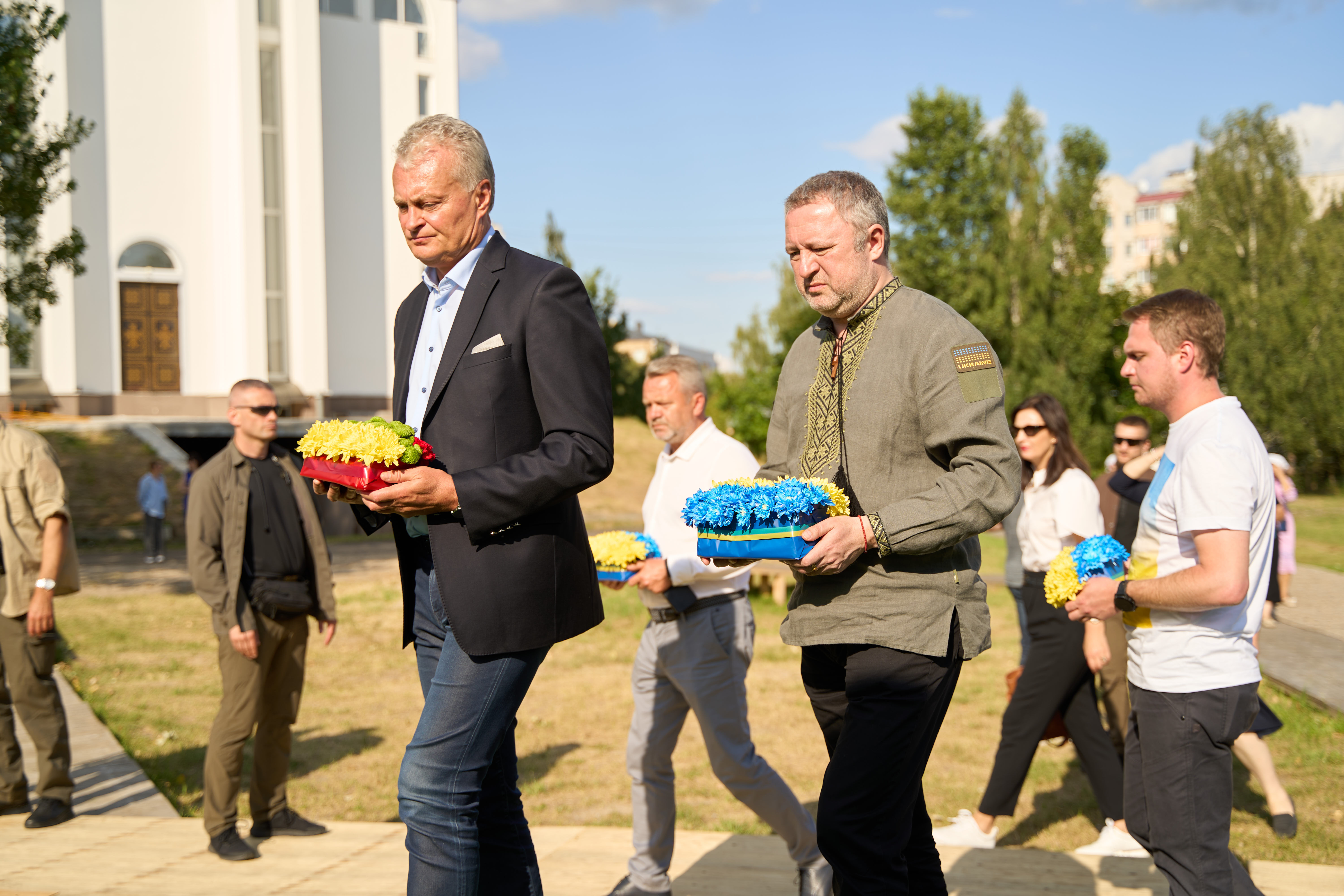 Андрій Костін показав Президенту Литви та Прем'єр-міністру Норвегії місця російських воєнних злочинів у Бучі