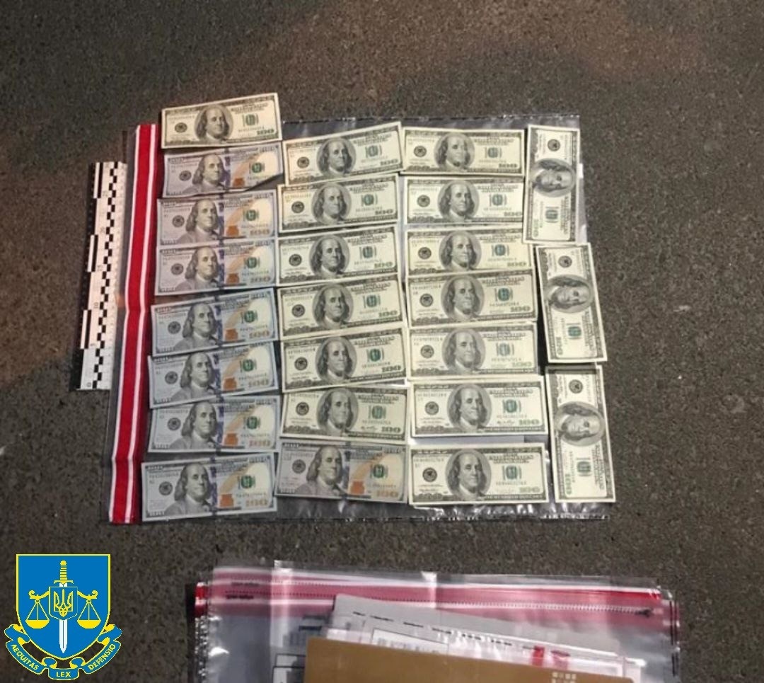 В Одесі на хабарі викрито командира відділення, який видавав себе за посадовця РТЦК та СП