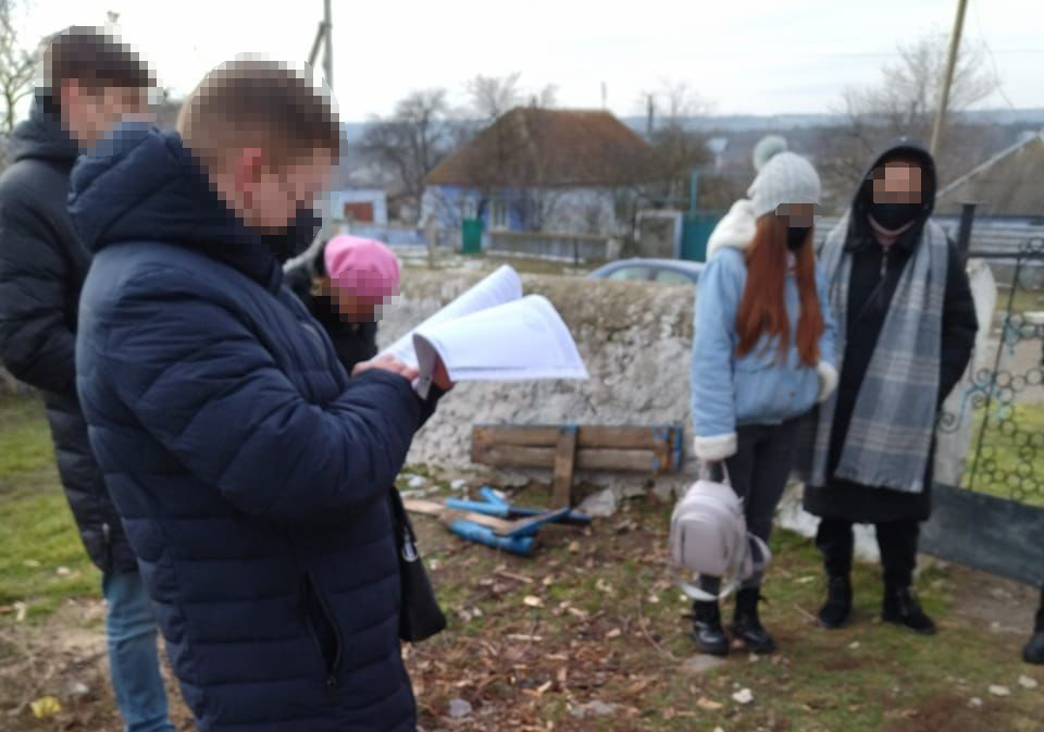 Виготовлення і збут дитячої порнографії – викрито матір зі спільницею