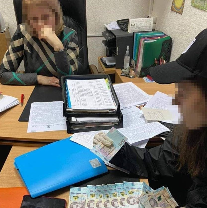 Щомісячні відкати за роботу підприємства – судитимуть посадовицю ДПС на Полтавщині (ФОТО)