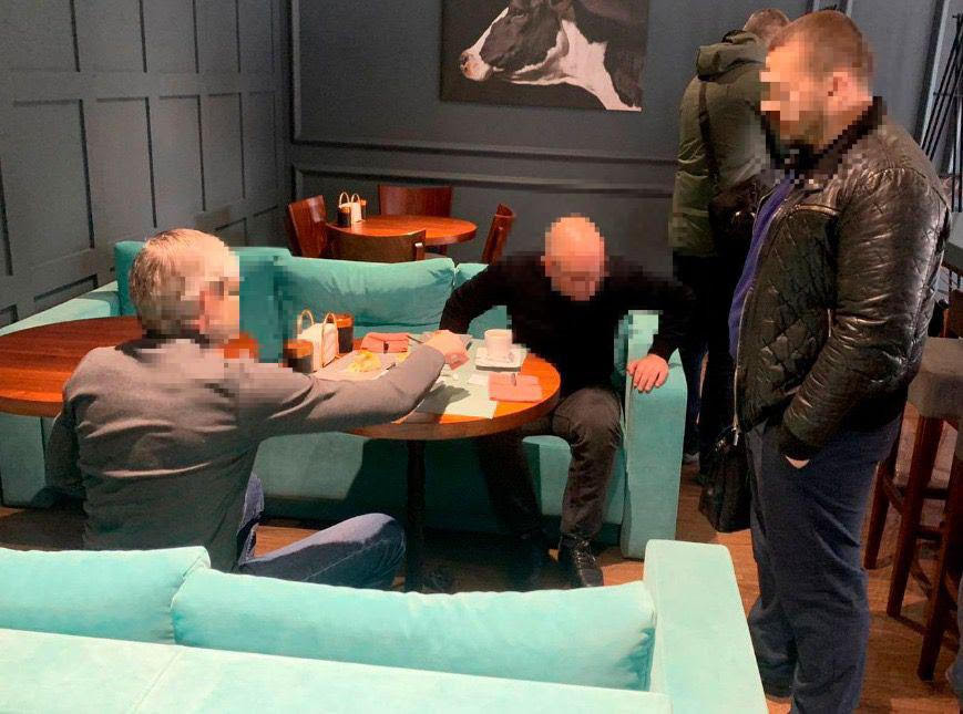 Директора КП «Запоріжринок» викрито на хабарництві