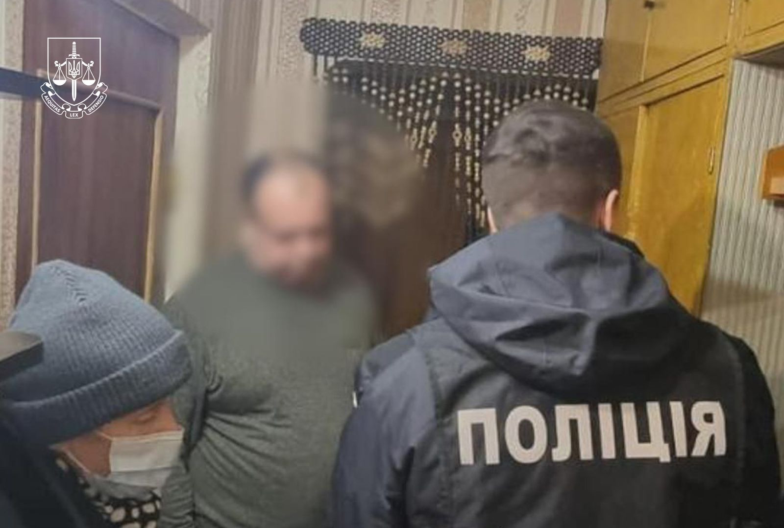 Прокуратура повідомила про підозру колишньому керівнику ТЦК, який допоміг екскерівнику КП «Київський метрополітен» виїхати за кордон